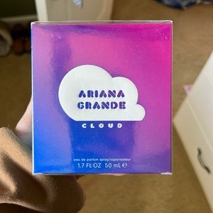 Brand new Ariana Grande Could perfume